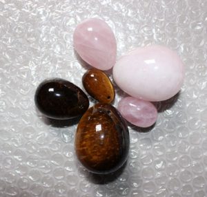 natural-rose-quartz-and-tiger-eye-stone-top-drilled-jade-font-b-eggs-b-font-yoni